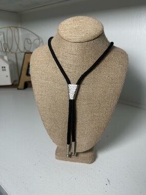 Vintage Minimalist Bolo Tie 17” Silver Slide Black Cord Western Necklace Unisex